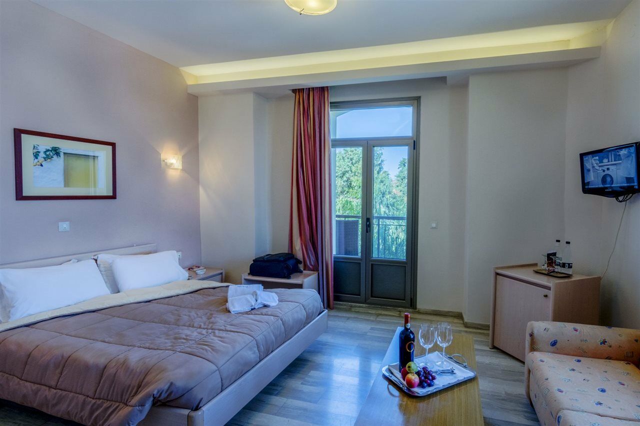 Grecian Castle Chios 4*