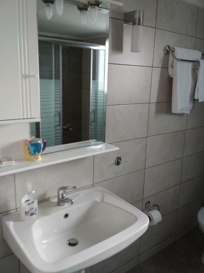 Zeras Apartment Adamantas (Milos)