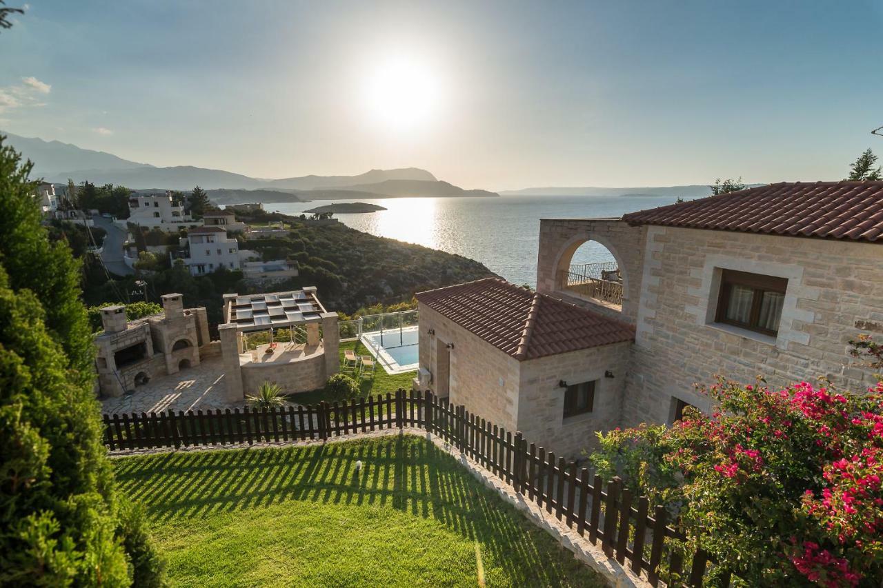 Hectoras In By Apokoronas-villas *
