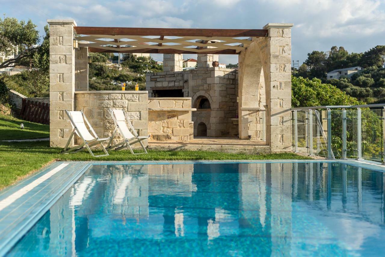 Hectoras In By Apokoronas-villas