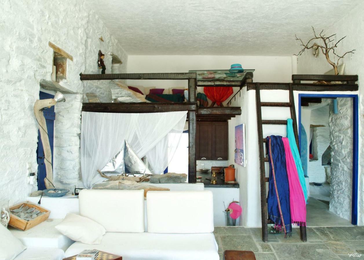 Amelia Beachfront Villa *