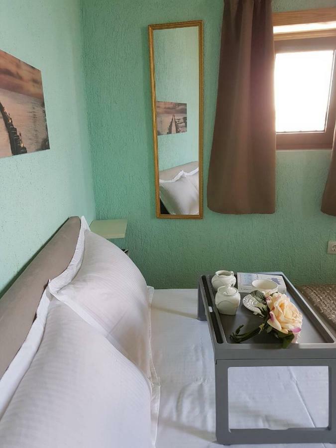 Veranda * Elounda (Crete)
