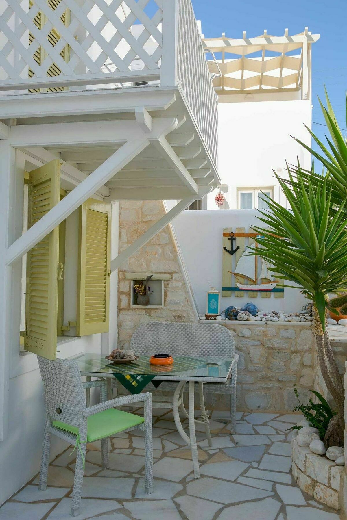 Leonardos Apartment *