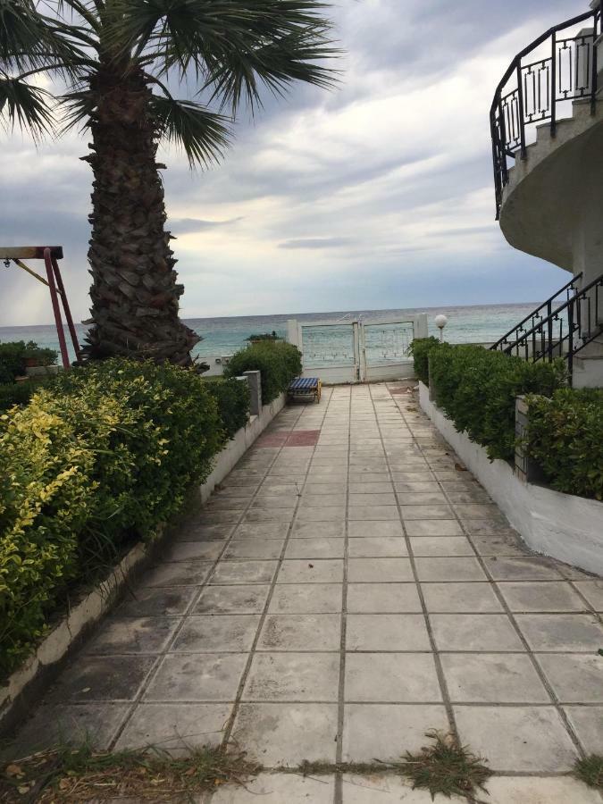 Holiday home Seafront Maisonette In