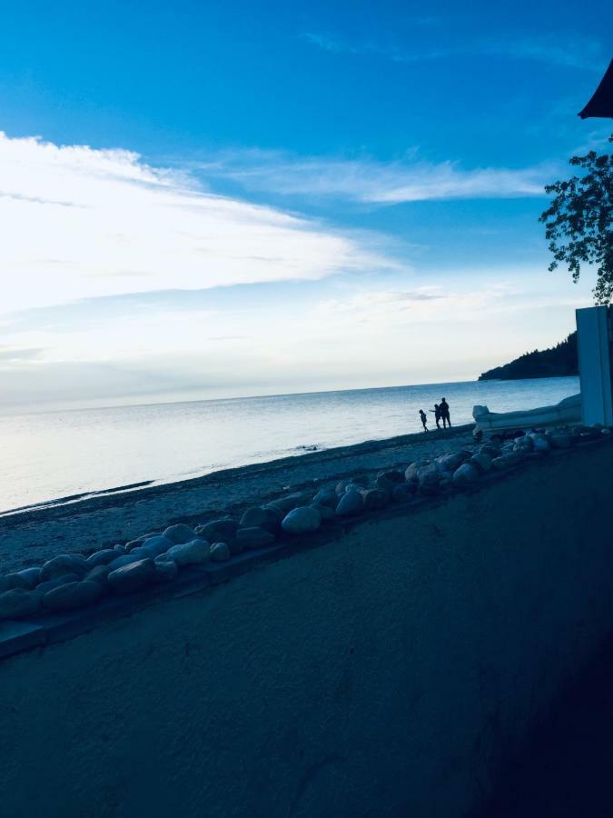 Seafront Maisonette In Fourka