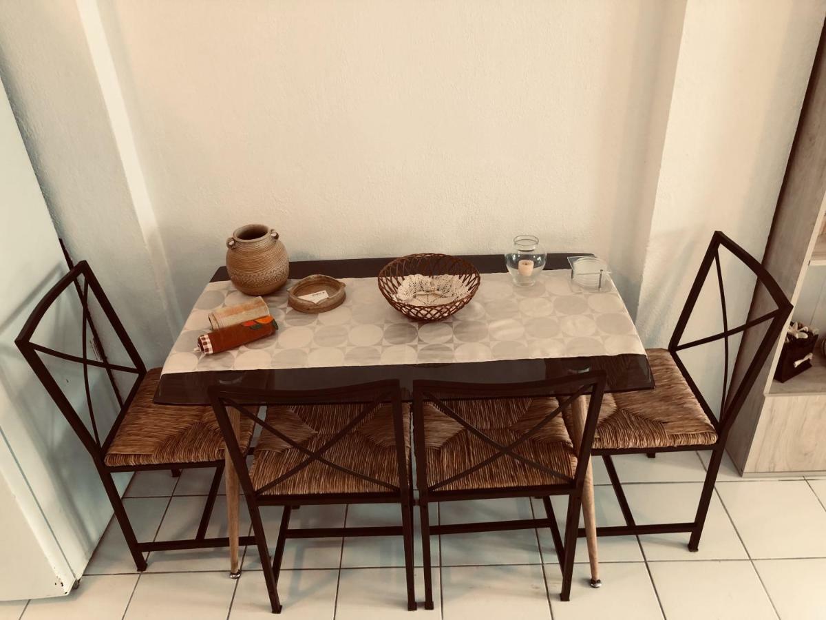 Seafront Maisonette In Holiday home