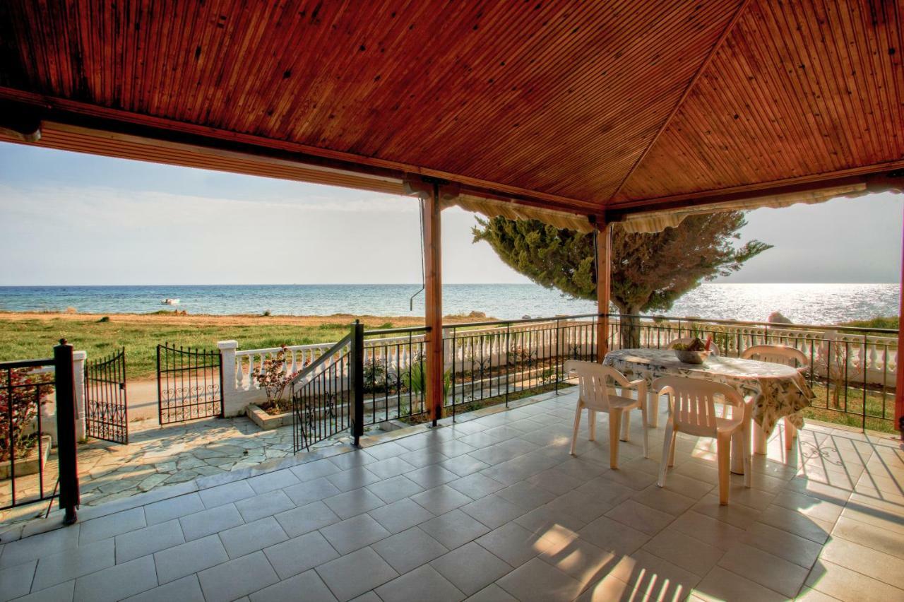 Halkidiki Seafront House Nea Kallikrateia