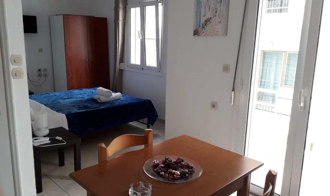 Chalkidonos Apartment *