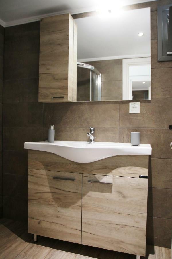 Apartment Pure Blue Athanion