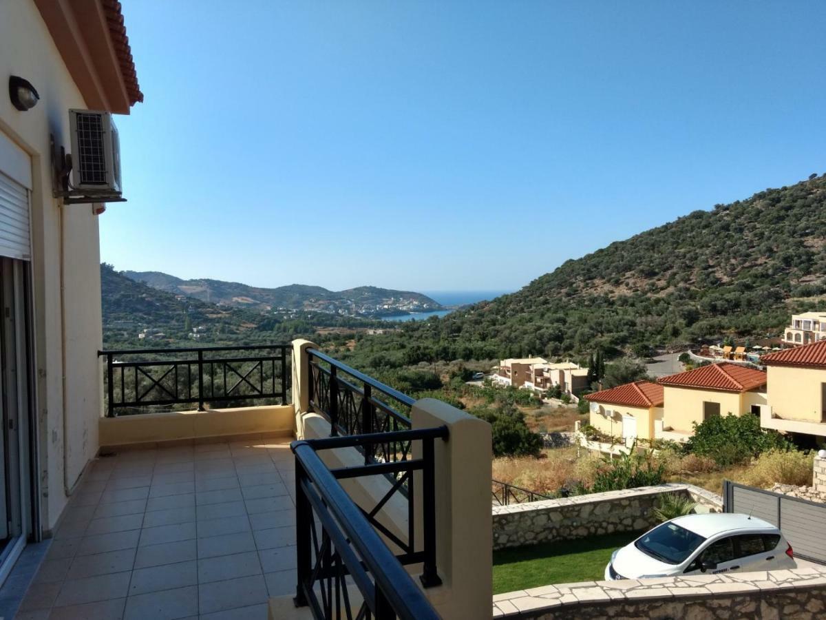 Villa Merastri Vlikhadha
