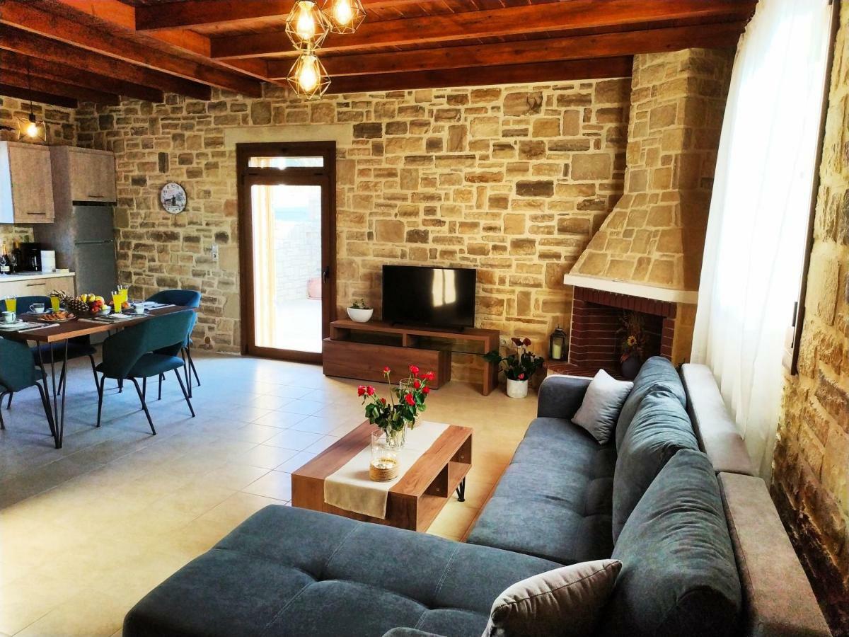 Angela Holiday home Triopetra