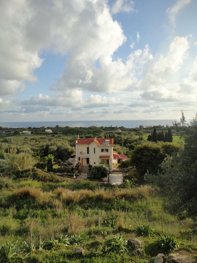 Elpida Holiday home