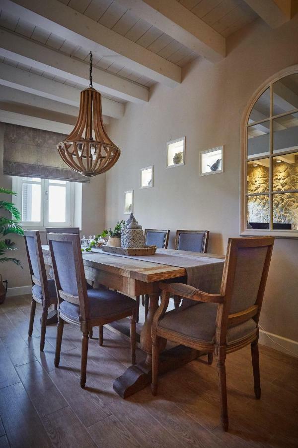 Lianelia Luxury Holiday home *