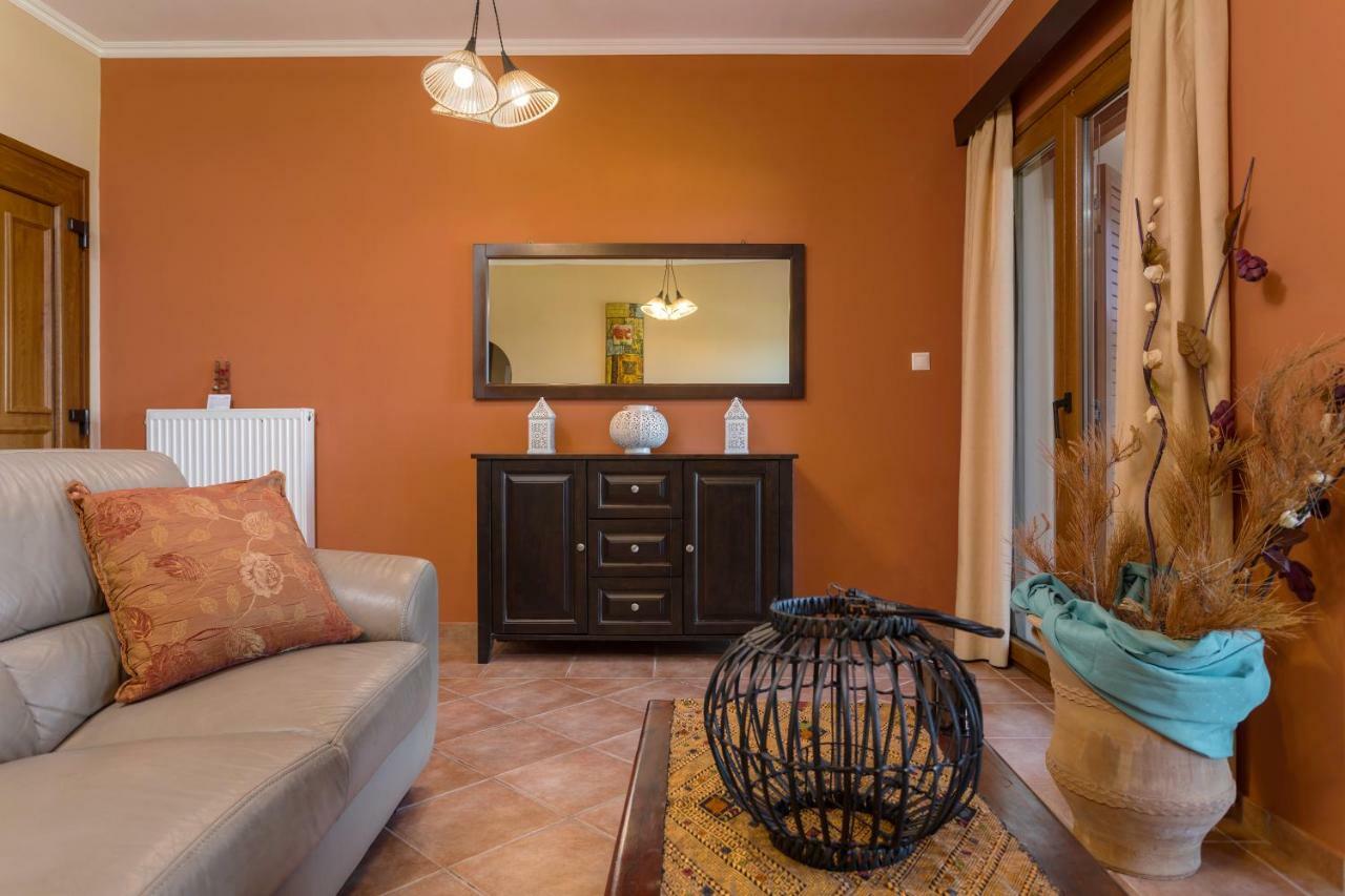 Venetico Beachfront & - 2 Bedroom Apartment *