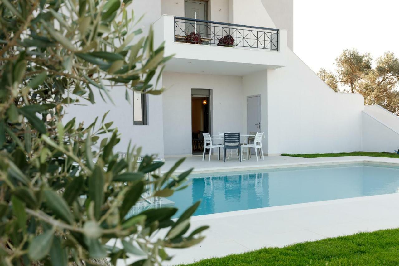 Tilio - New With Private Pool 1400m From The
