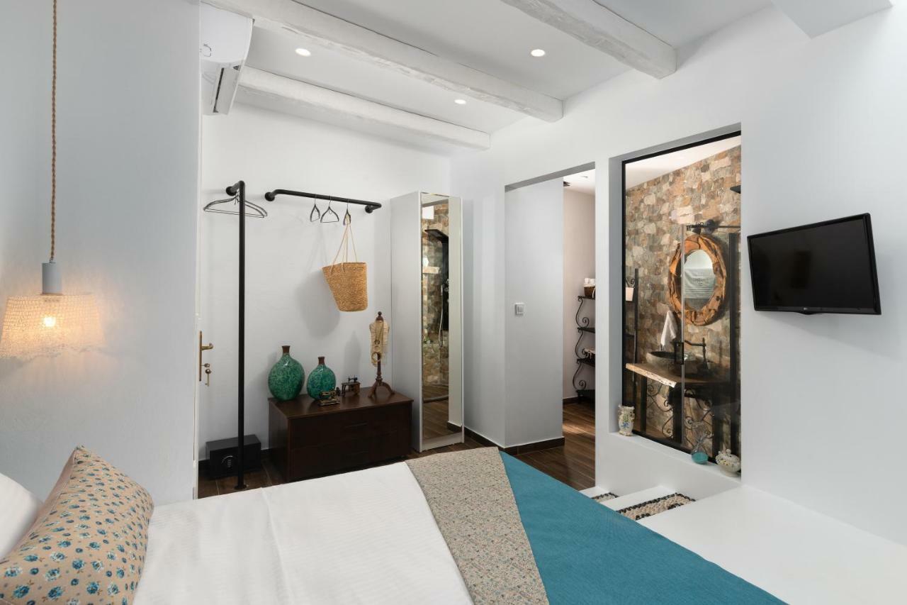 Casa Pietra Luxury Traditional House *