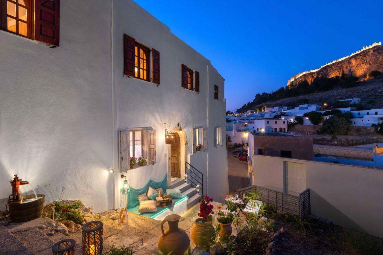 Villa Casa Pietra Luxury Traditional House