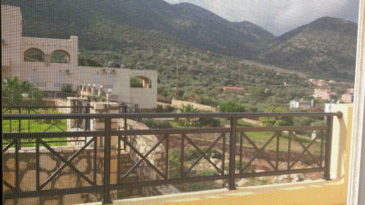 Merastri Villa *