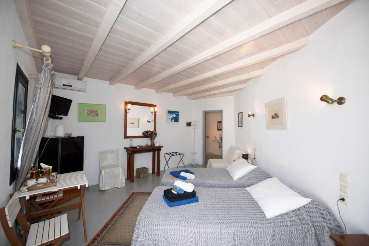 Siourdas Mykonos