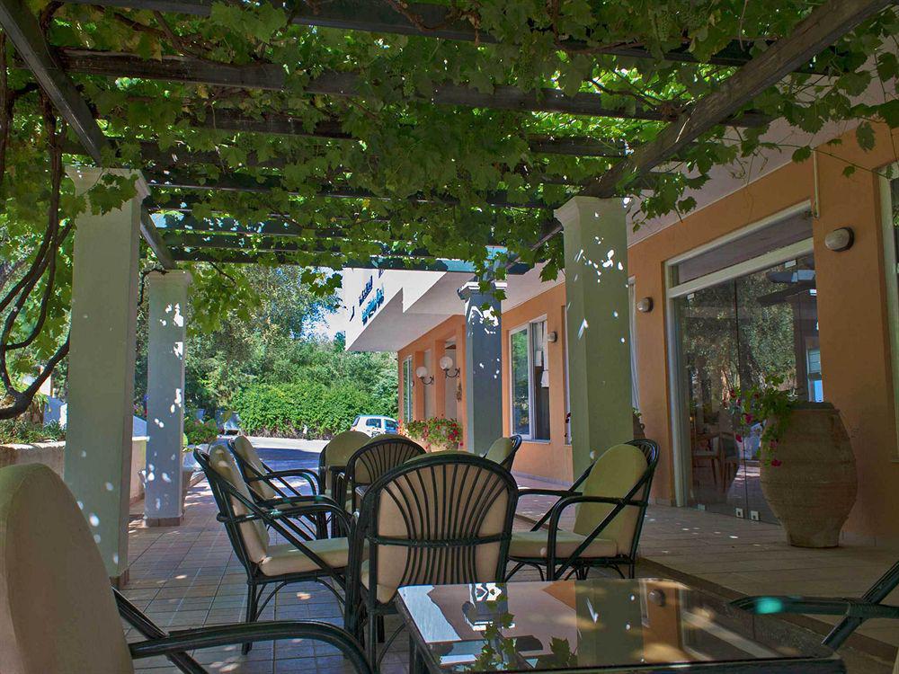 Hotel Saint Nicholas 3*