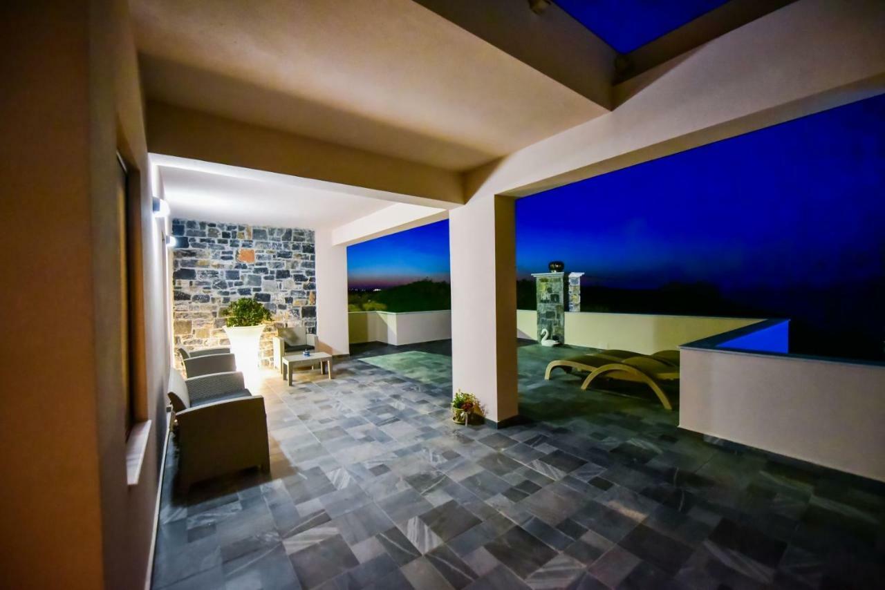 Sea Front Panorama Private Pool Villa