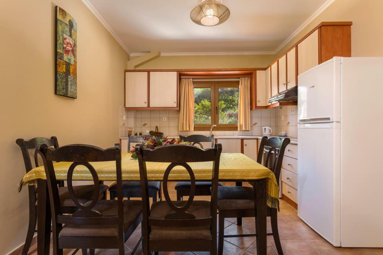 Venetico Beachfront & - 2 Bedroom