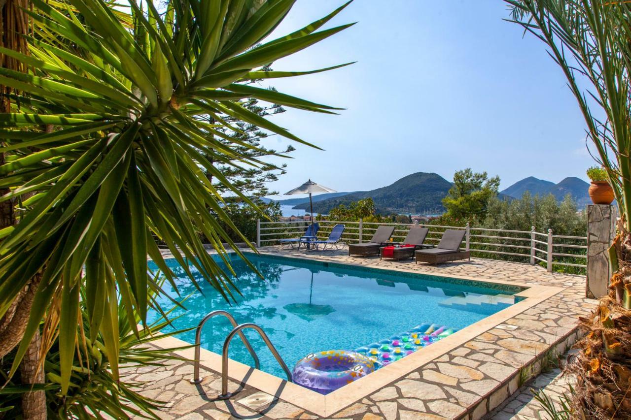 Vparaskevi Villa Nydri (Lefkada)
