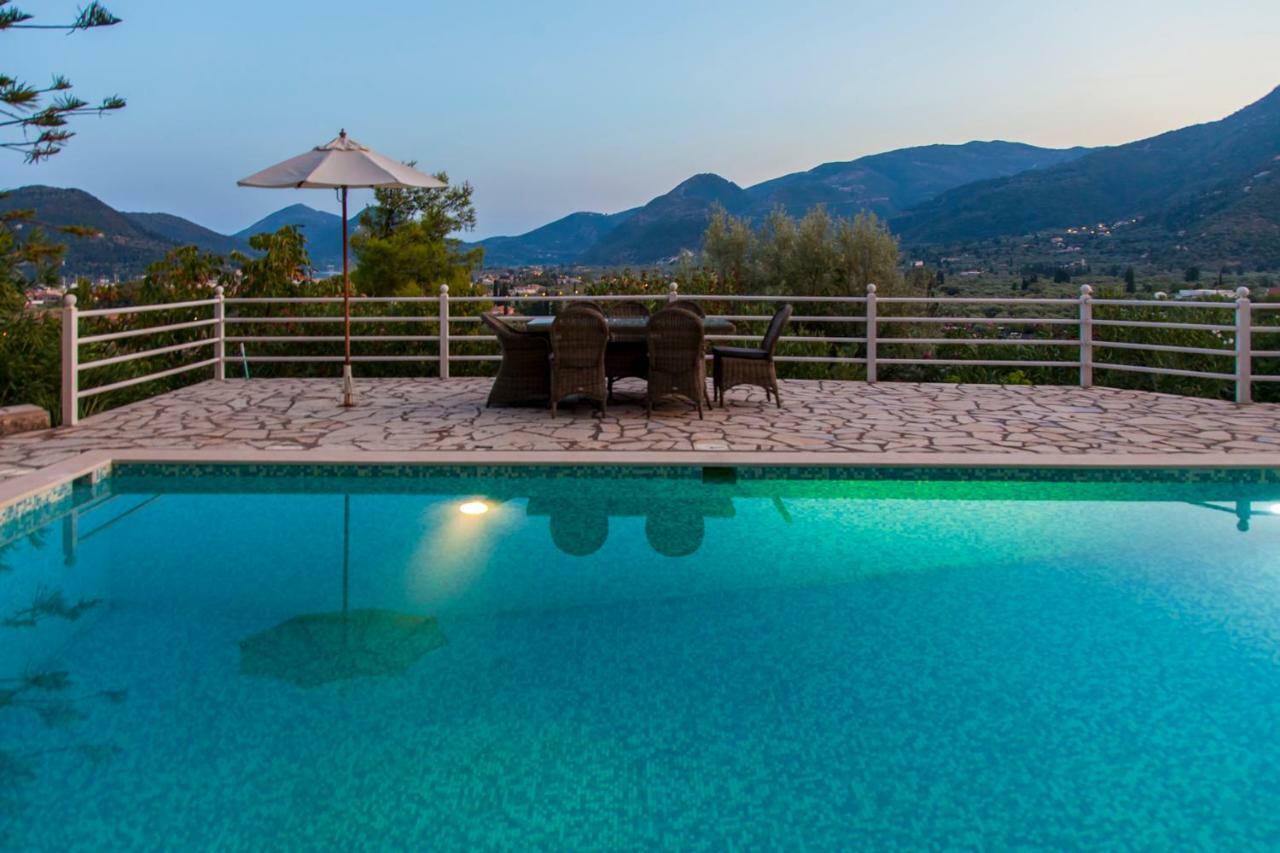 Vparaskevi Villa *
