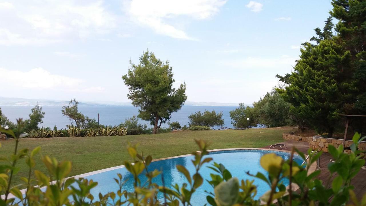 Villa Castle On The Edge Of The Sea *