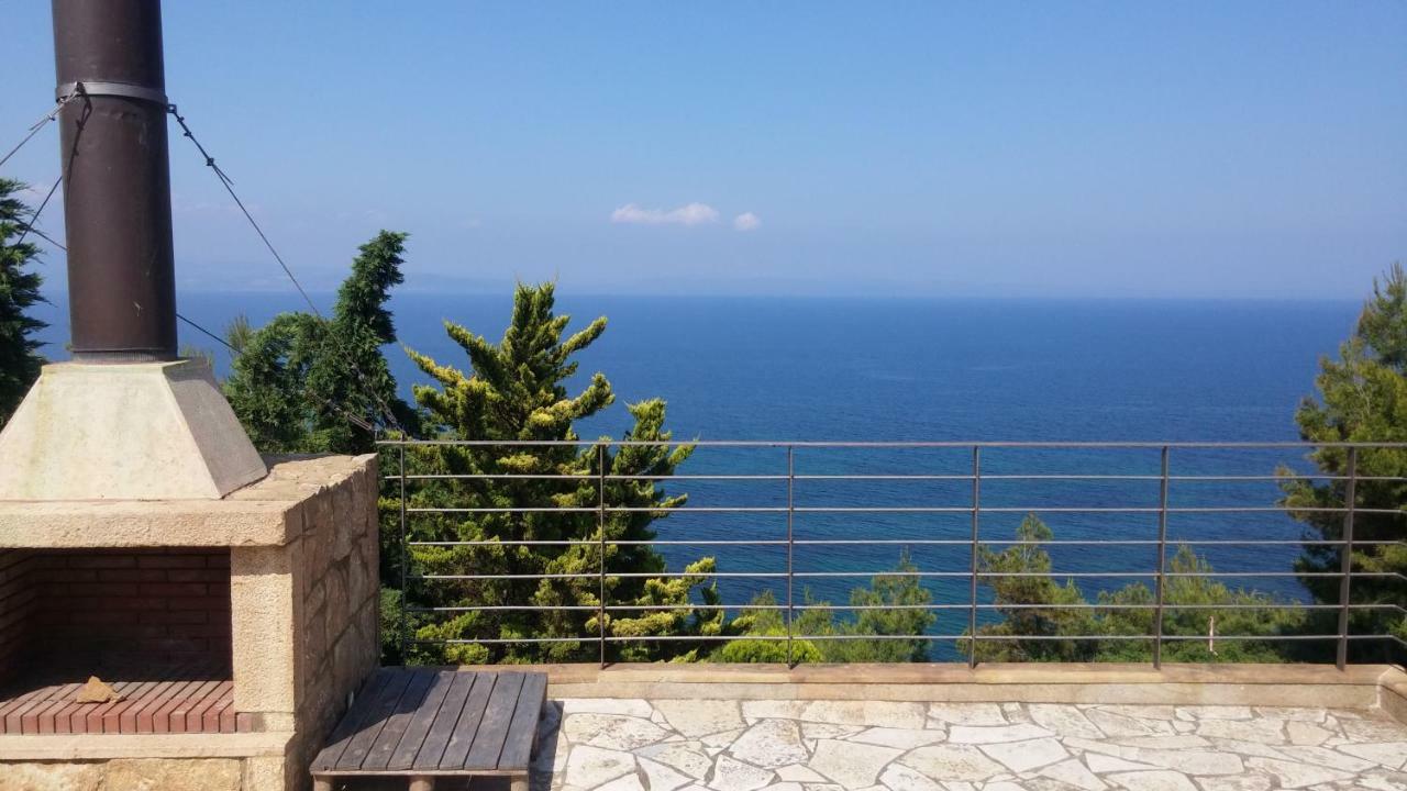 Castle On The Edge Of The Sea Villa