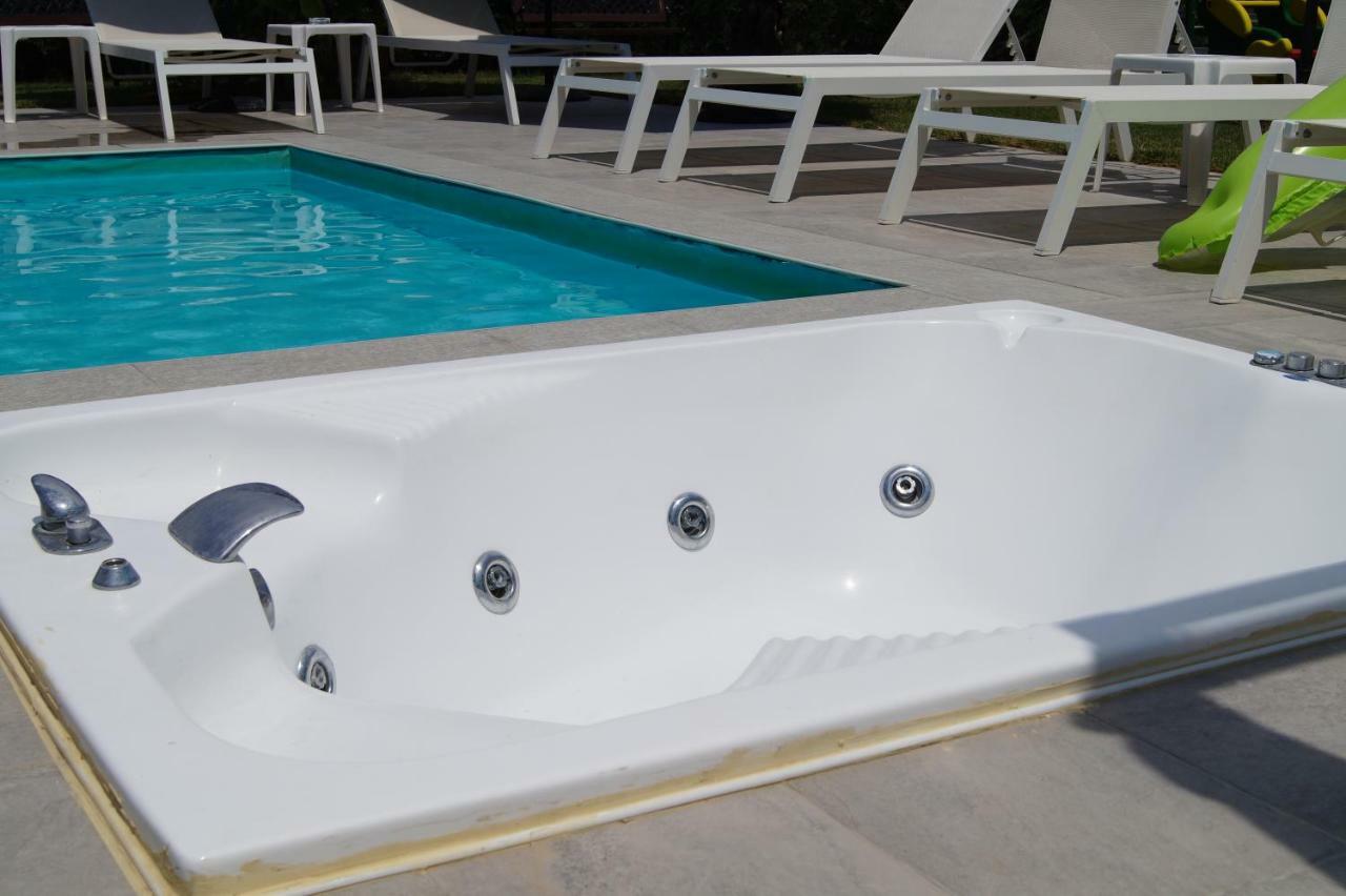 Aquamare 3*