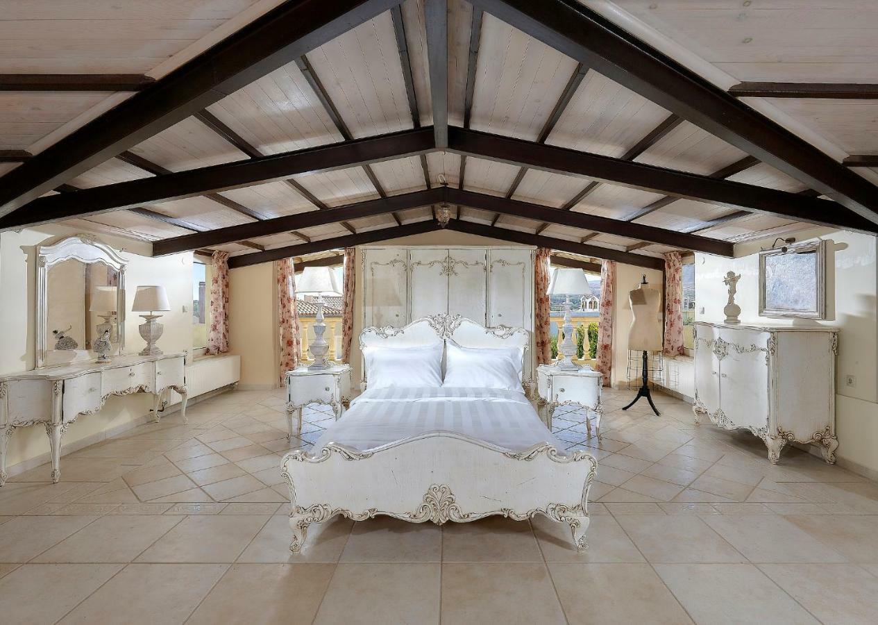 Living E-motion Villa Gournes Gouvon