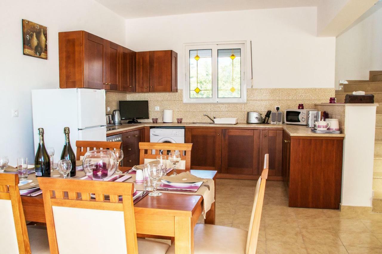 Ritaki 2 * Pefki (Rhodes)