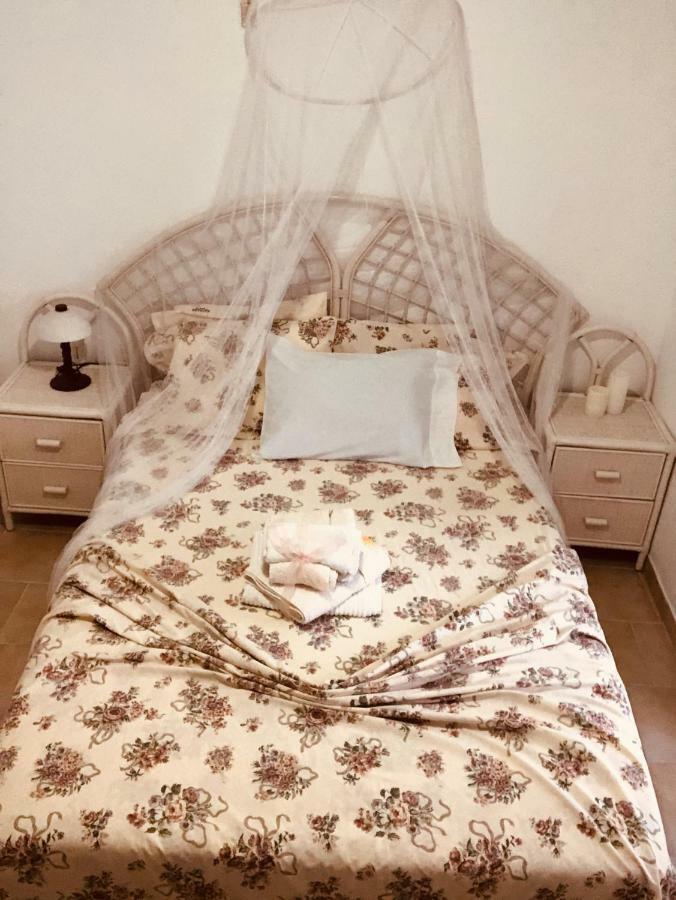 Seafront Maisonette In * Fourka