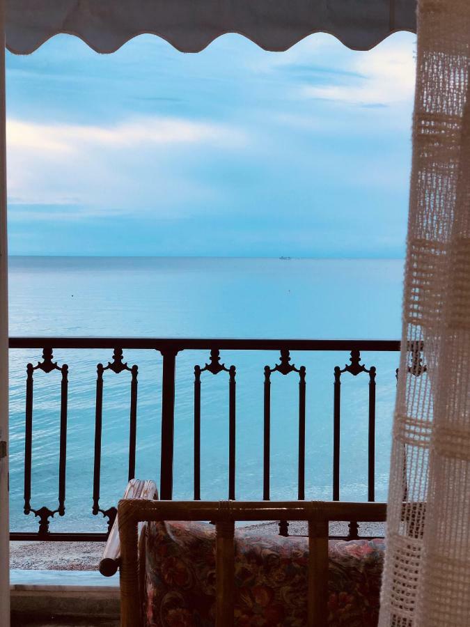 Seafront Maisonette In *