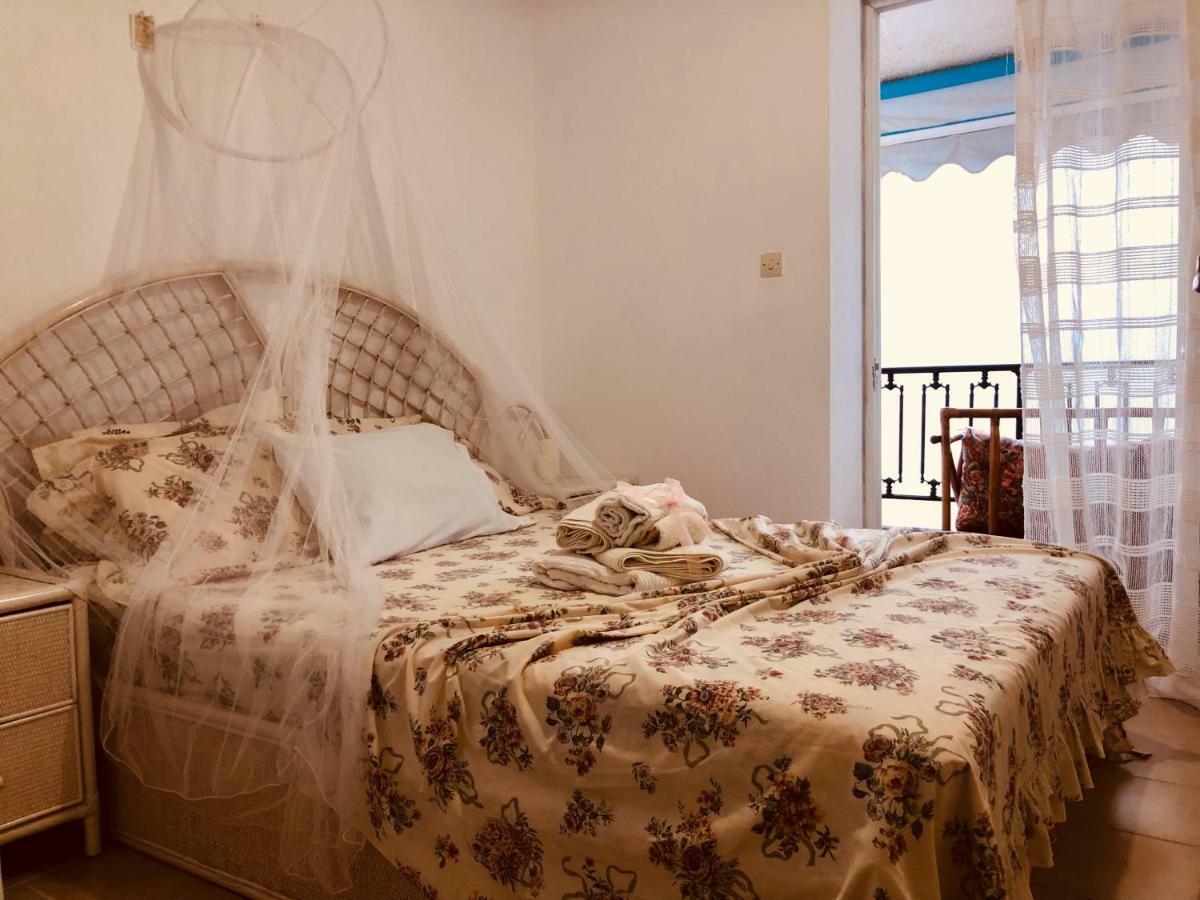Seafront Maisonette In Holiday home Fourka