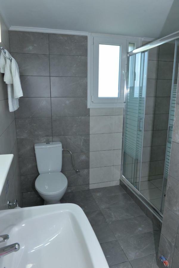 Apartment Zeras Adamantas (Milos)