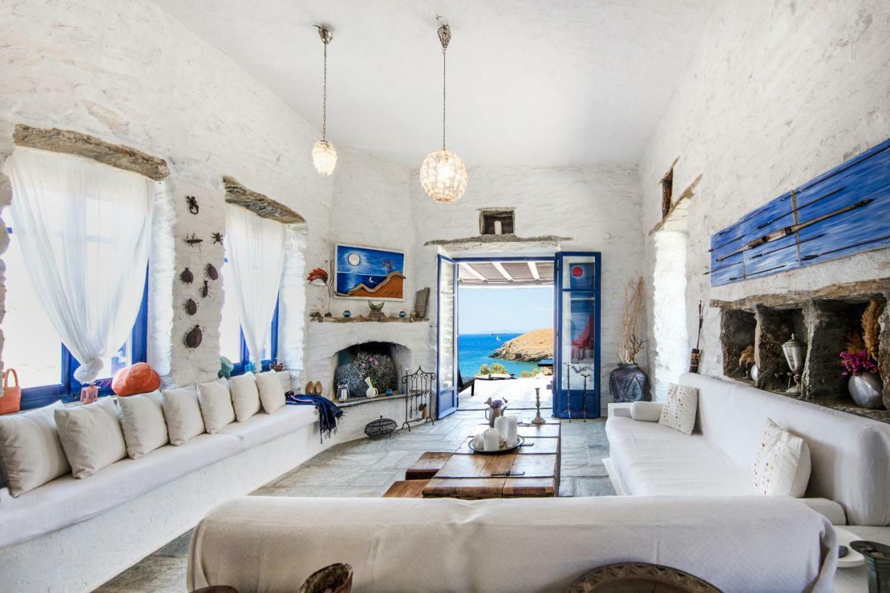 Amelia Beachfront Villa Korissia (Kea)