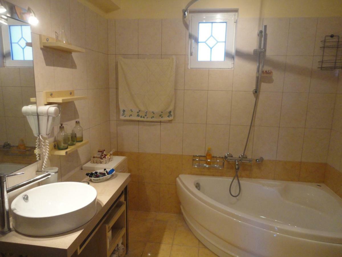 Holiday home Elpida *