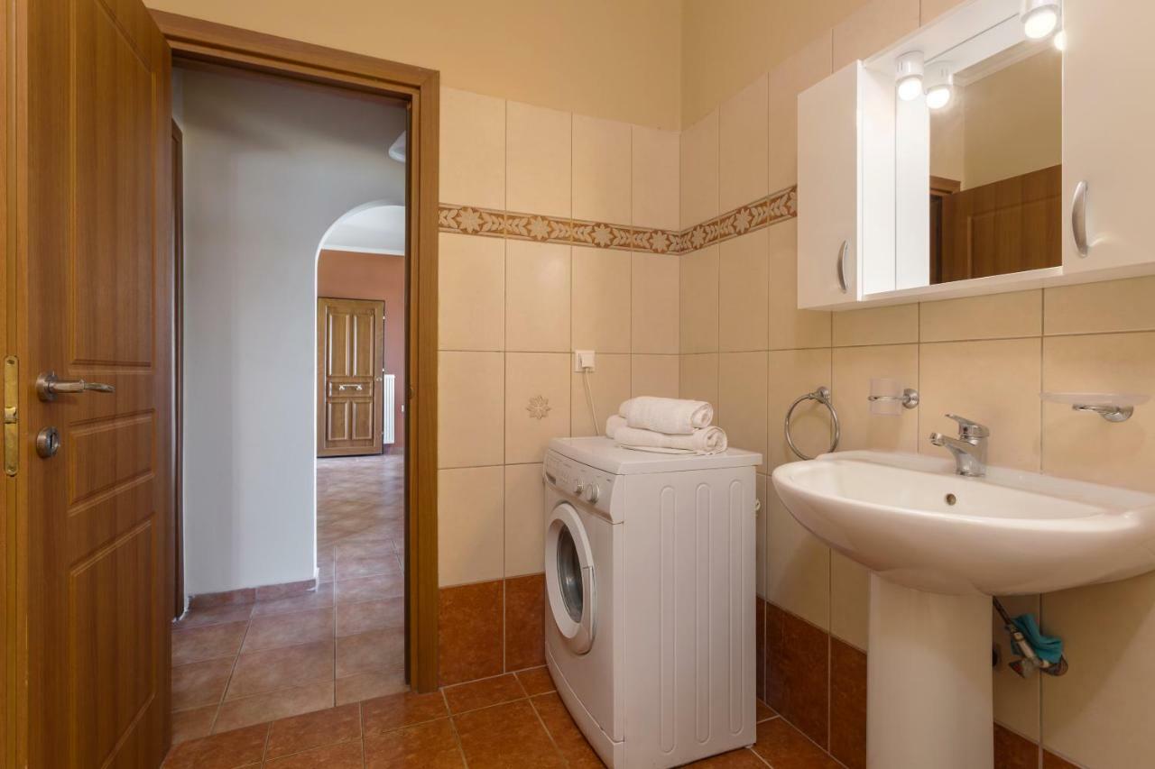 Venetico Beachfront & - 2 Bedroom * Argassi
