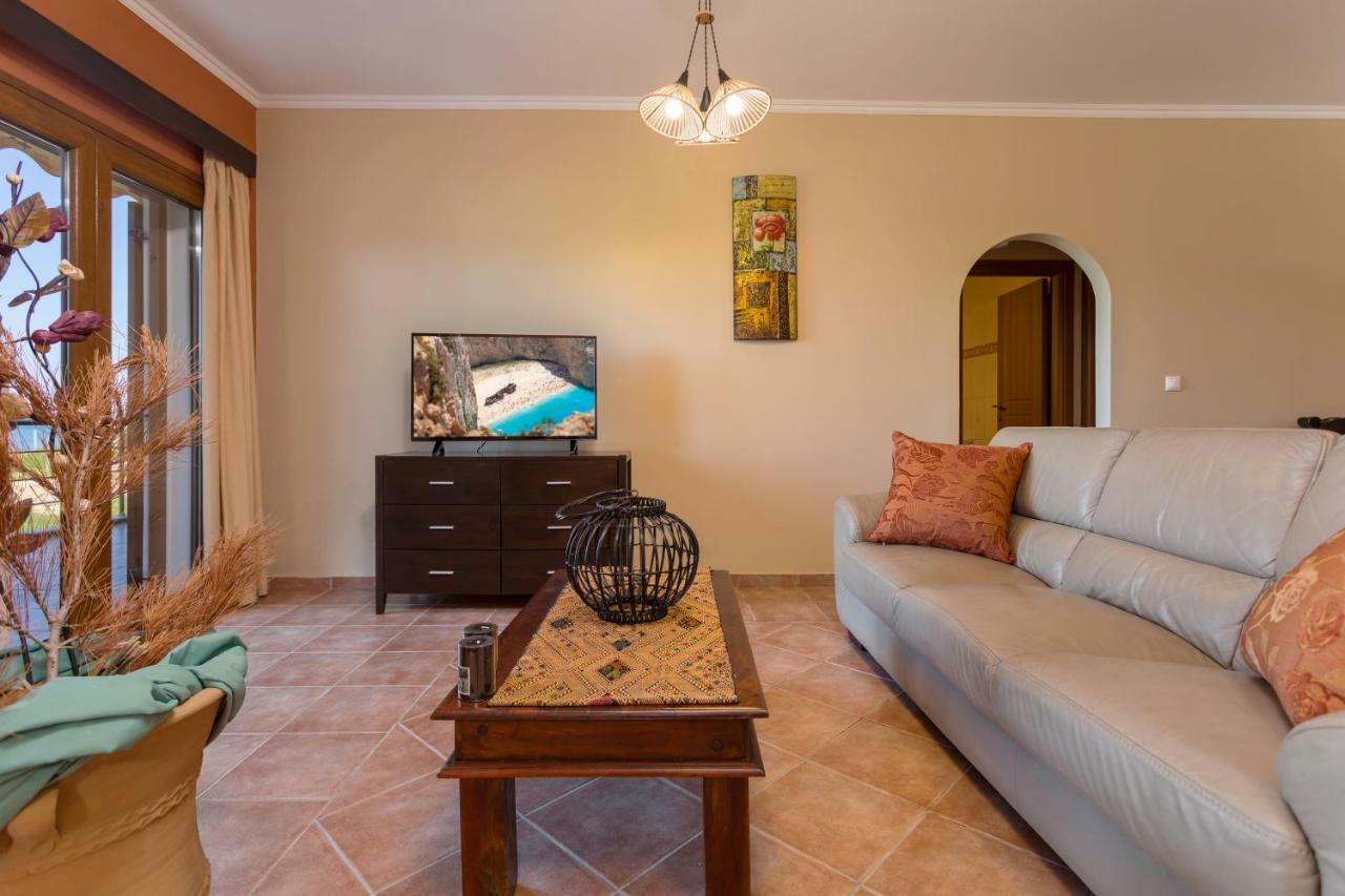 Venetico Beachfront & - 2 Bedroom