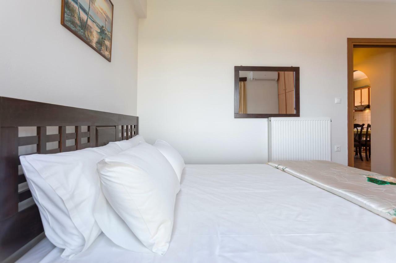 Venetico Beachfront & - 2 Bedroom Apartment Argassi