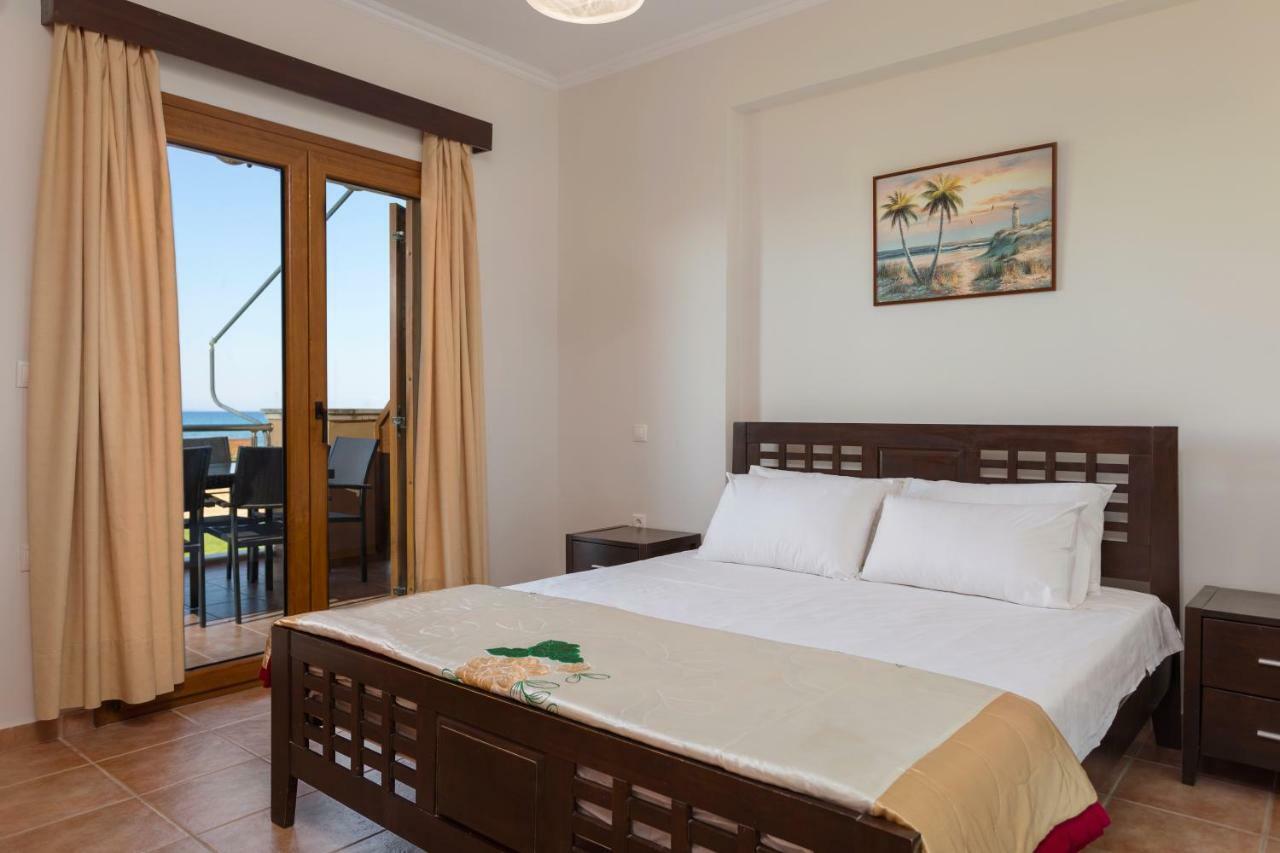 Venetico Beachfront & - 2 Bedroom Apartment *