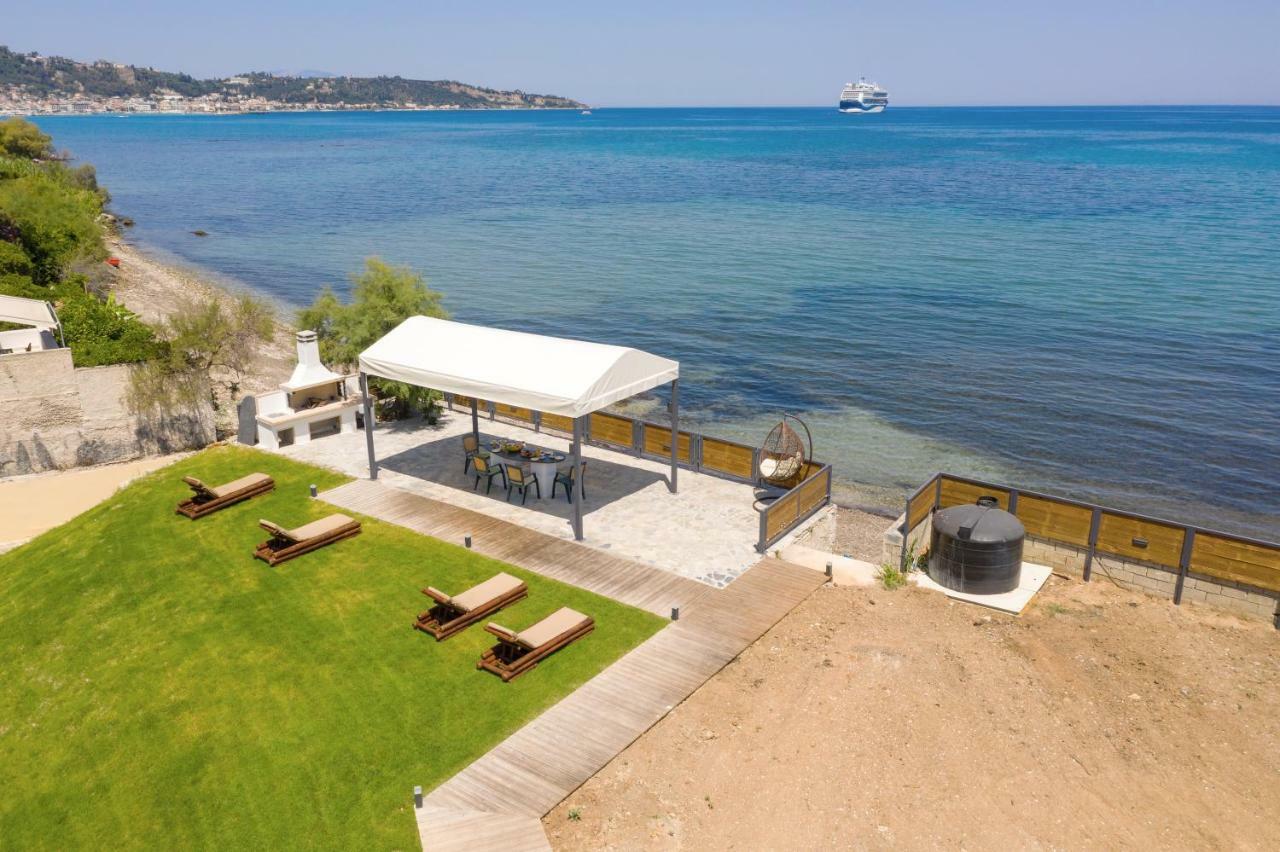 Venetico Beachfront & - 2 Bedroom *