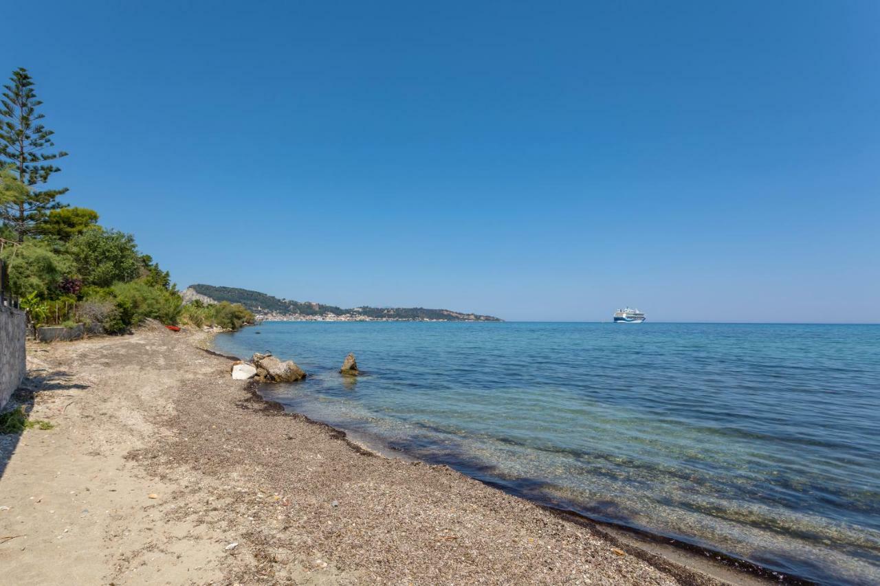 Venetico Beachfront & - 2 Bedroom Apartment Argassi