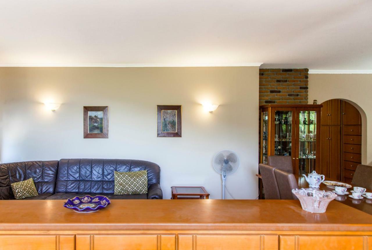 Vparaskevi Villa *