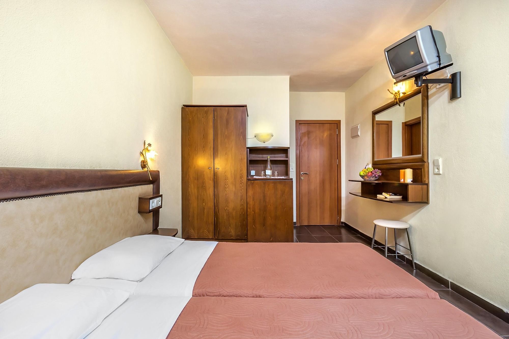 Elinotel Polis 3* Hanioti
