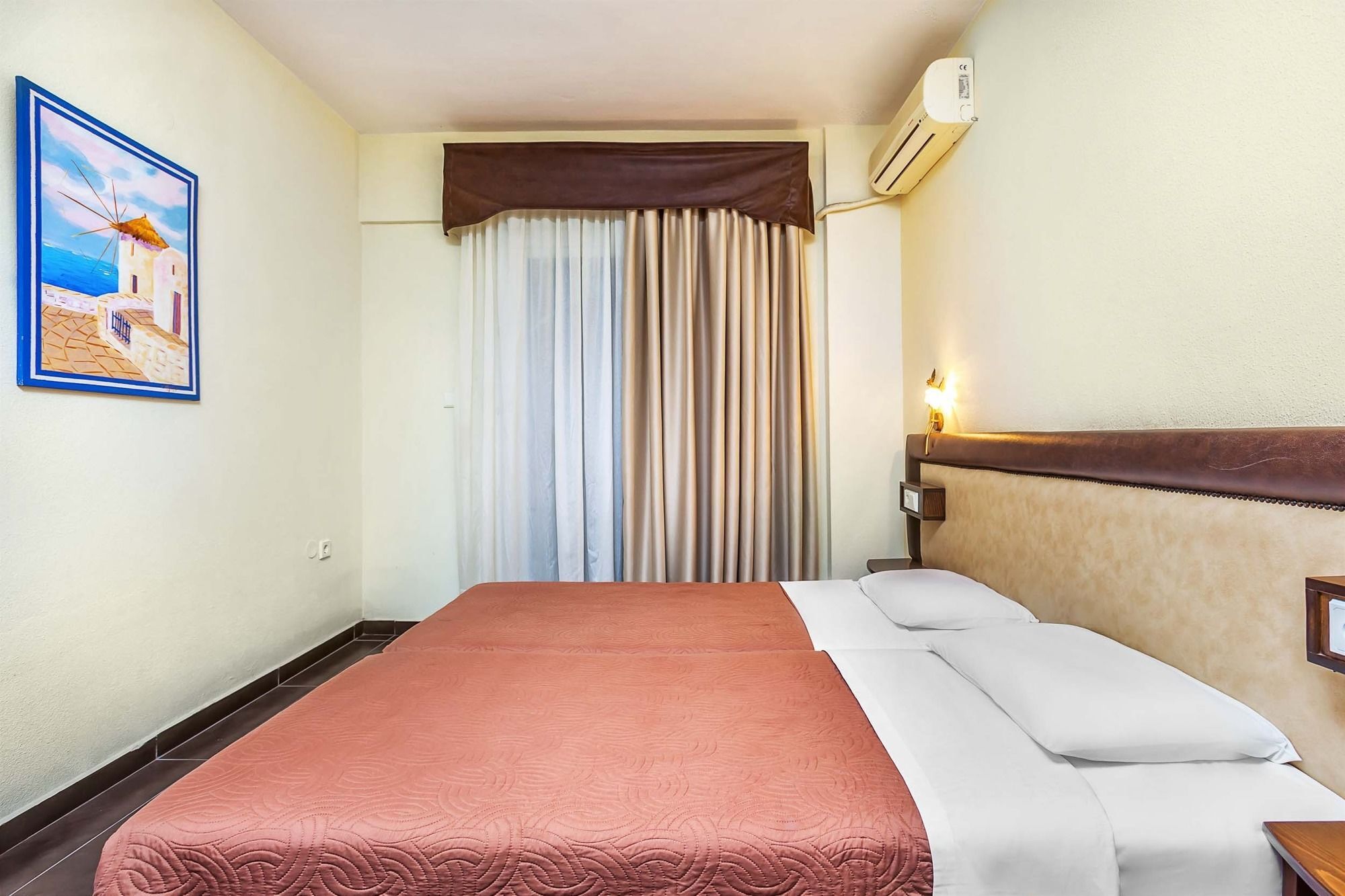 Elinotel Polis Hanioti