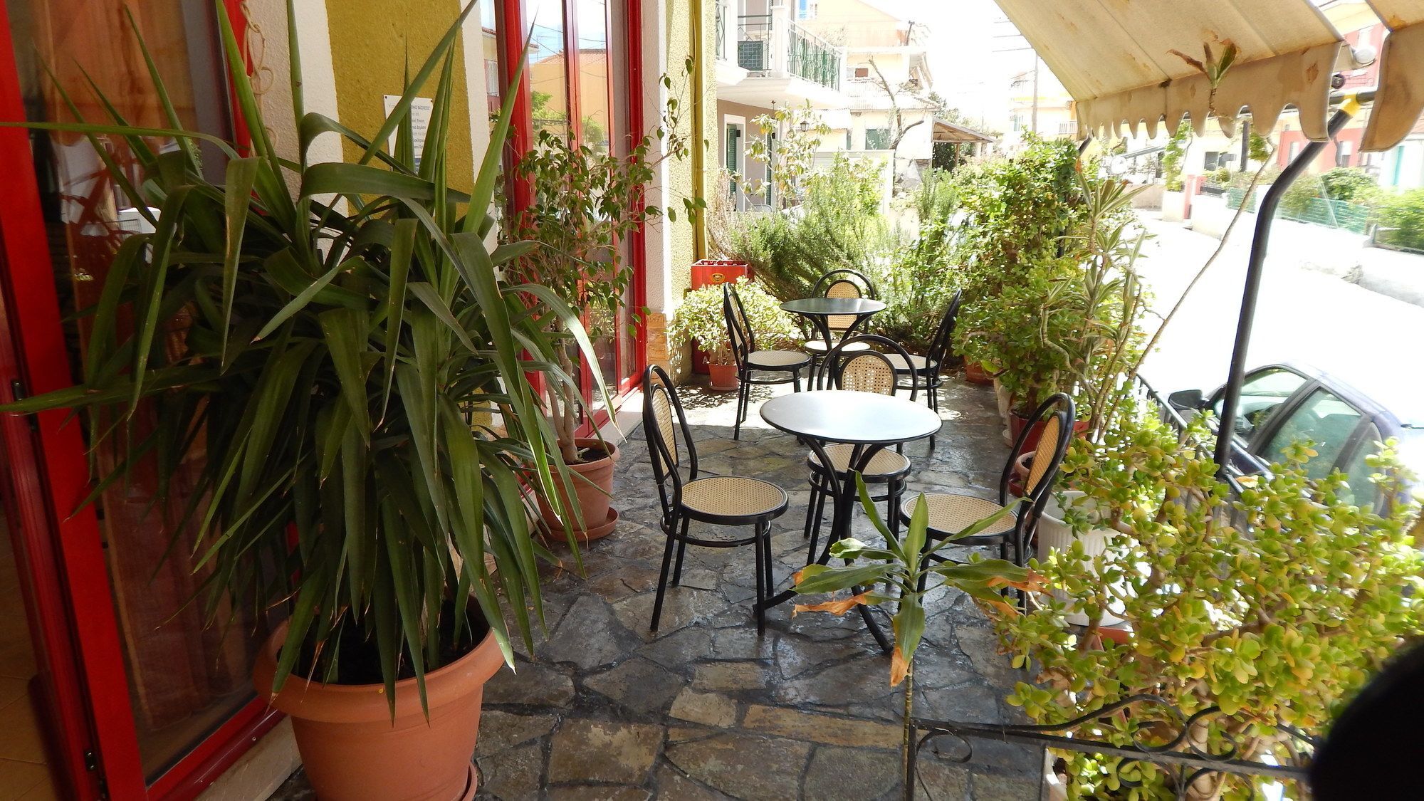 Petania & Aparthotel 3*