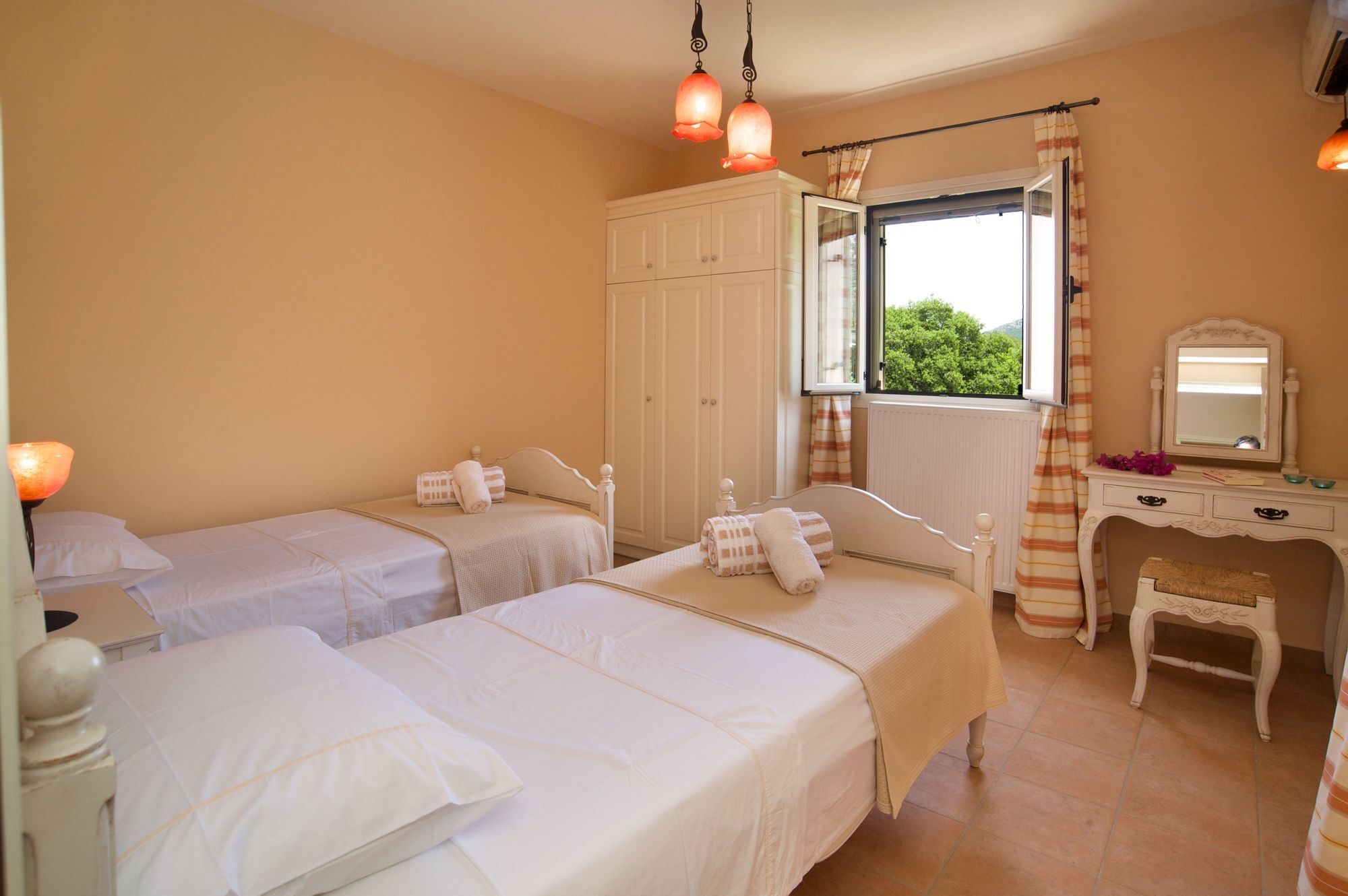Stamoulis Villa *